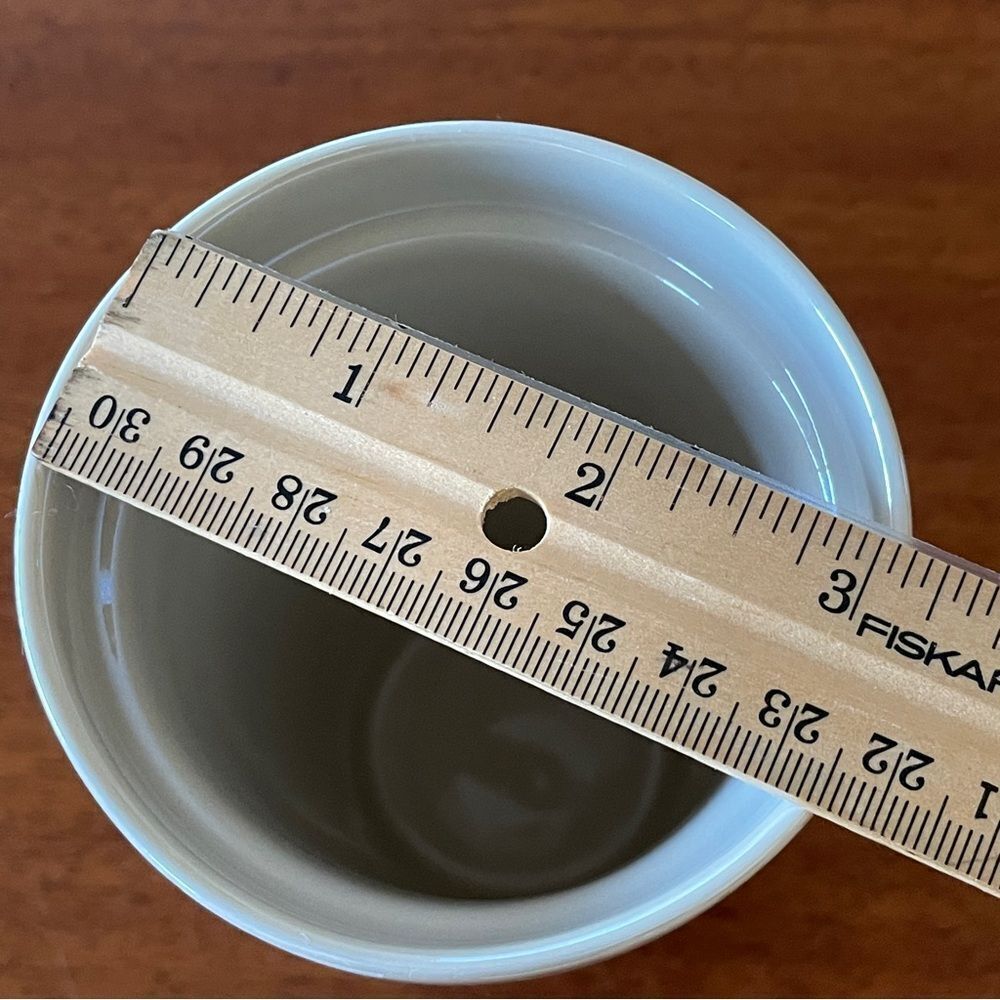 Starbucks 2020 Holiday Pinecone Ceramic Tumbler with Leaf Design 12 oz. - Picture 11 of 11